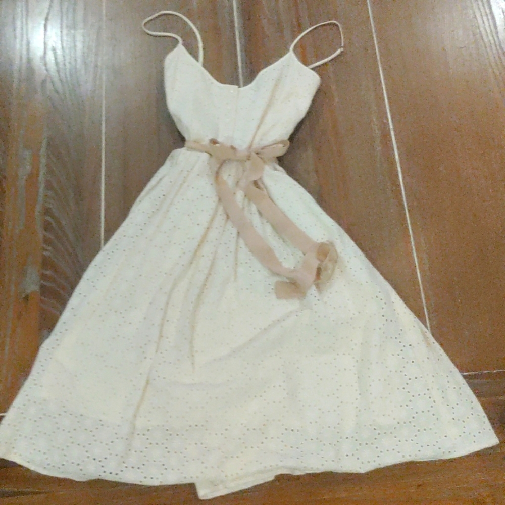 Gorgeous beyond vintage eyelet sundress